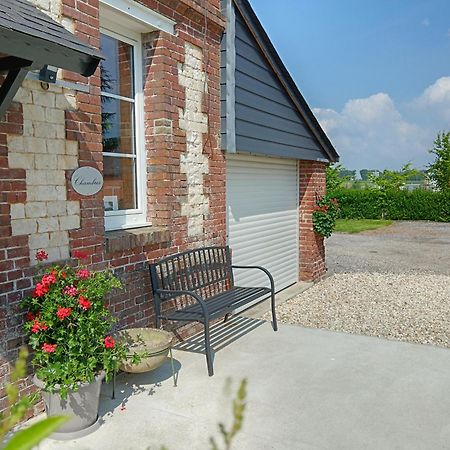 L'Ancienne Forge: Charming Bed & Breakfast with Three Unique Rooms Louvetot Exterior photo
