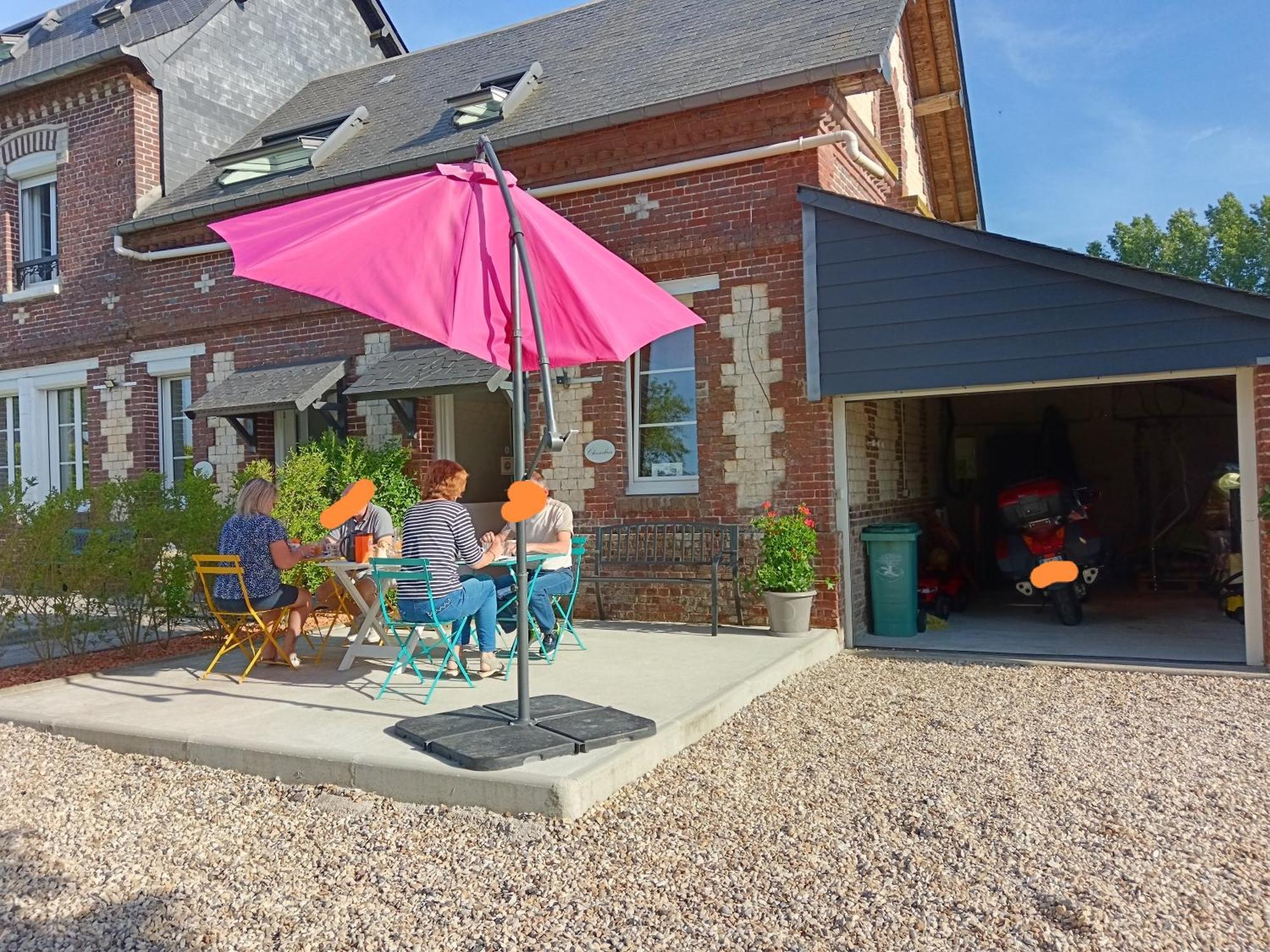 L'Ancienne Forge: Charming Bed & Breakfast with Three Unique Rooms Louvetot Exterior photo
